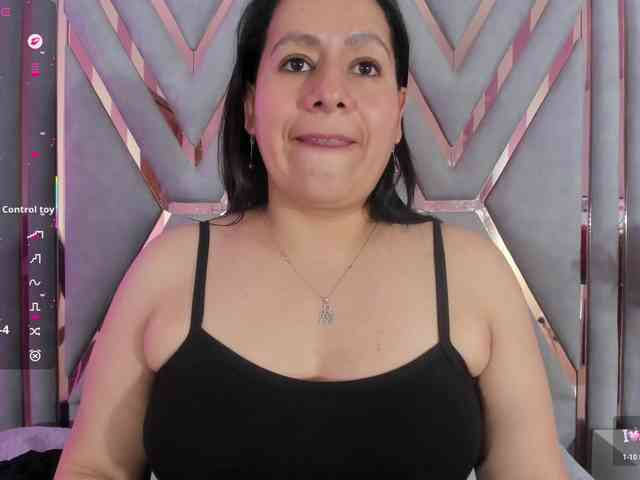 adri-rivera webcam