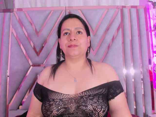 adri-rivera webcam