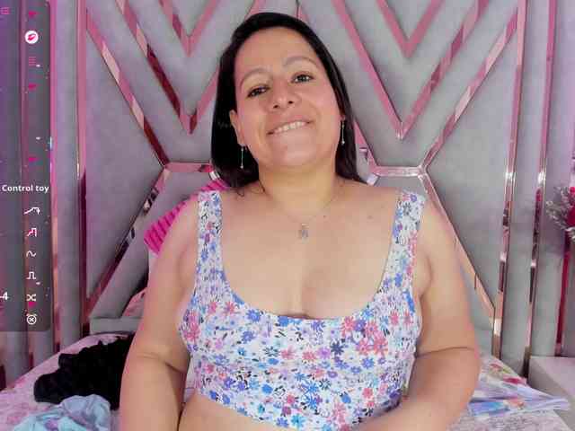 adri-rivera webcam