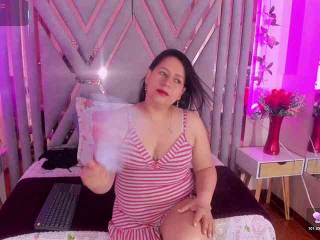 adri-rivera webcam