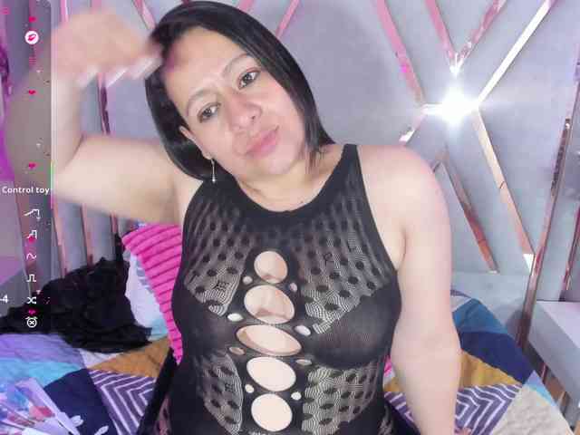adri-rivera webcam