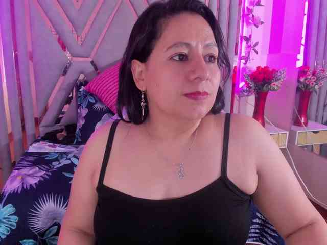 adri-rivera webcam