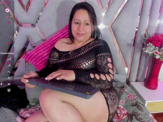 模特: adri-rivera