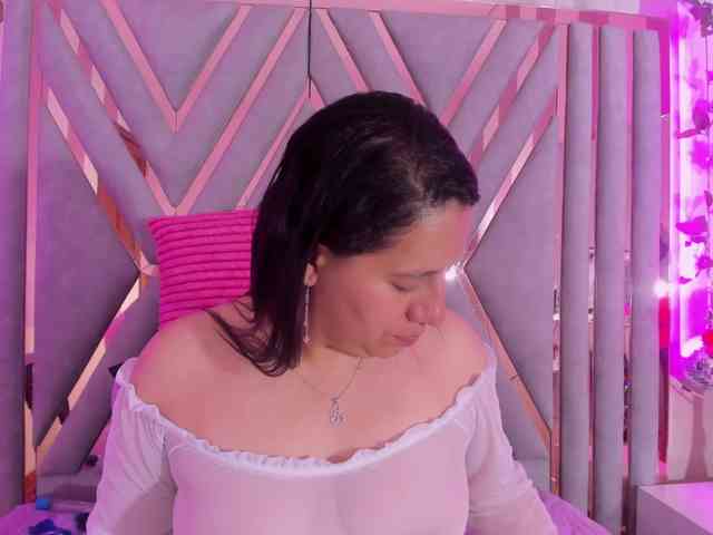 adri-rivera webcam