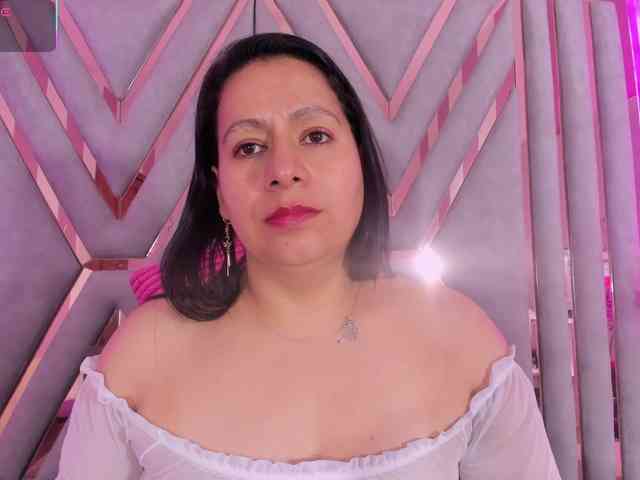 adri-rivera webcam