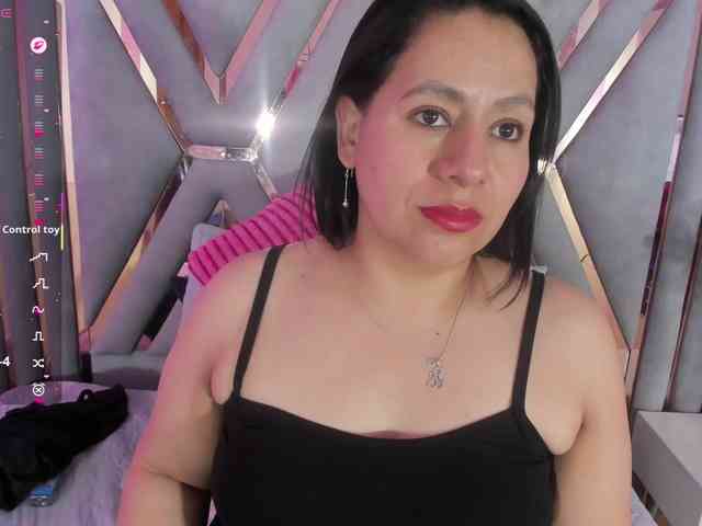 adri-rivera webcam