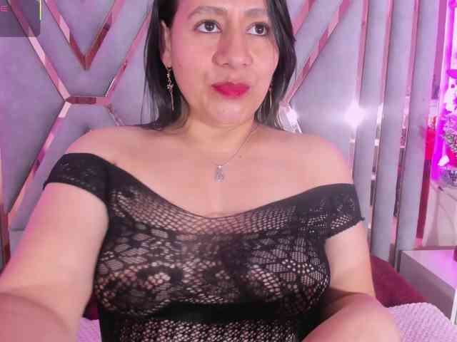 adri-rivera webcam