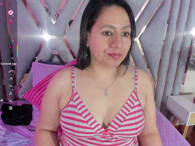 adri-rivera webcam