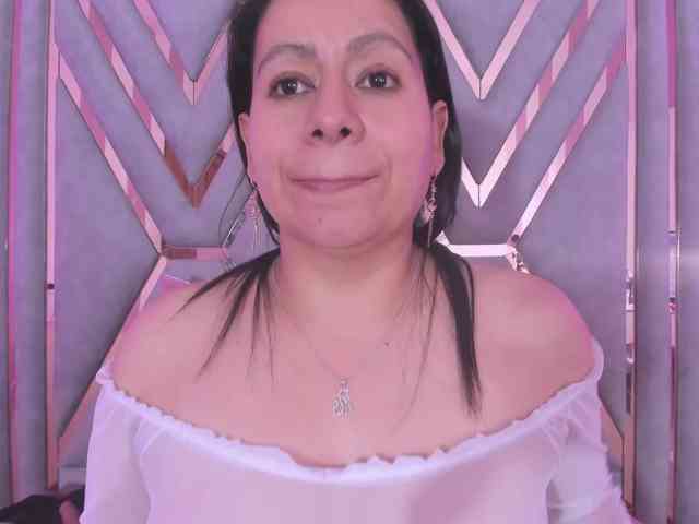 adri-rivera webcam