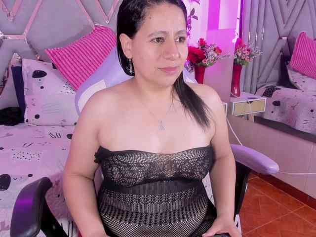 adri-rivera webcam