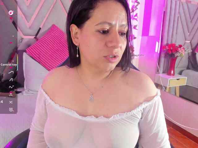 adri-rivera webcam