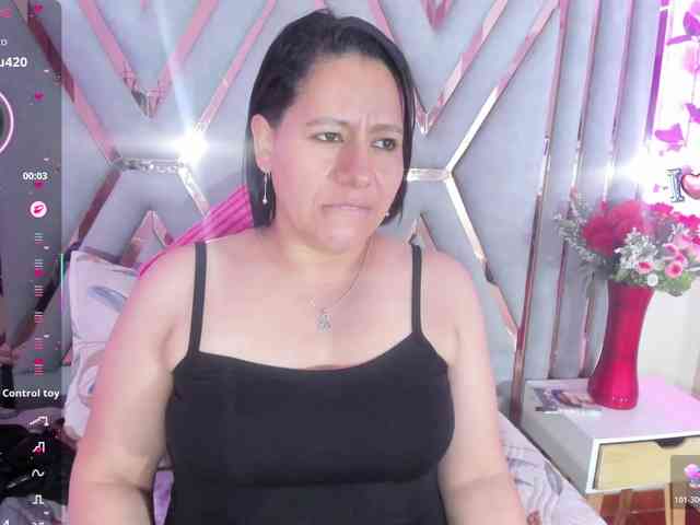 adri-rivera webcam