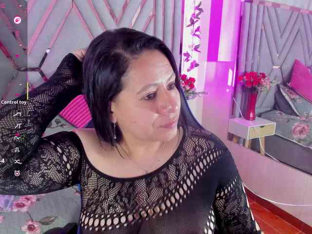 adri-rivera webcam
