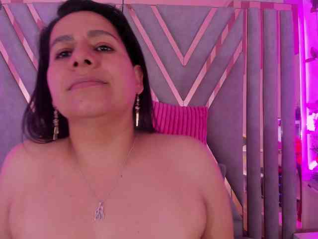 adri-rivera webcam