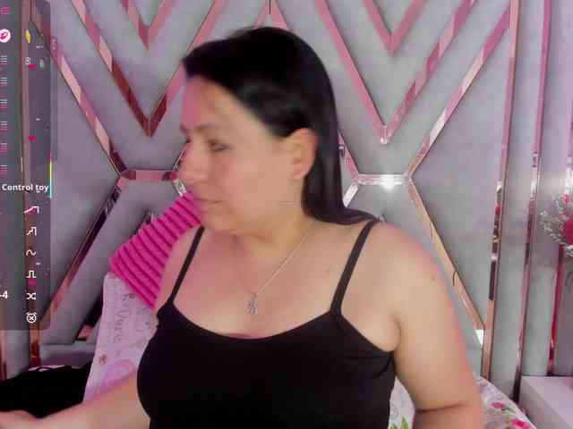 adri-rivera webcam