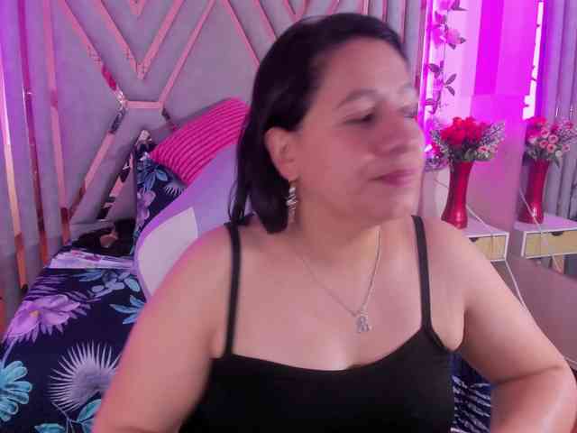 adri-rivera webcam
