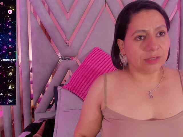 adri-rivera webcam