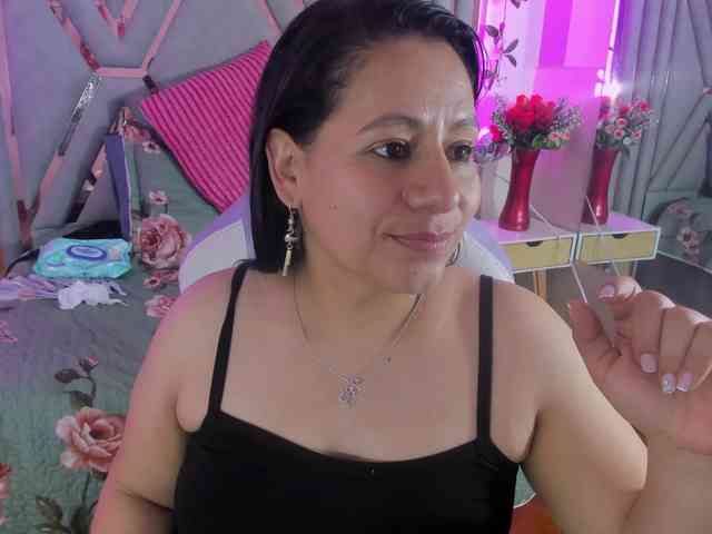 adri-rivera webcam