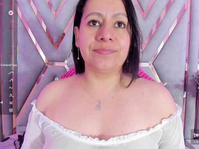 adri-rivera webcam