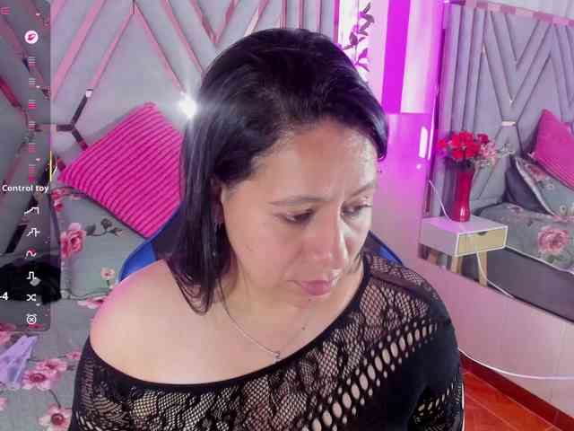 adri-rivera webcam