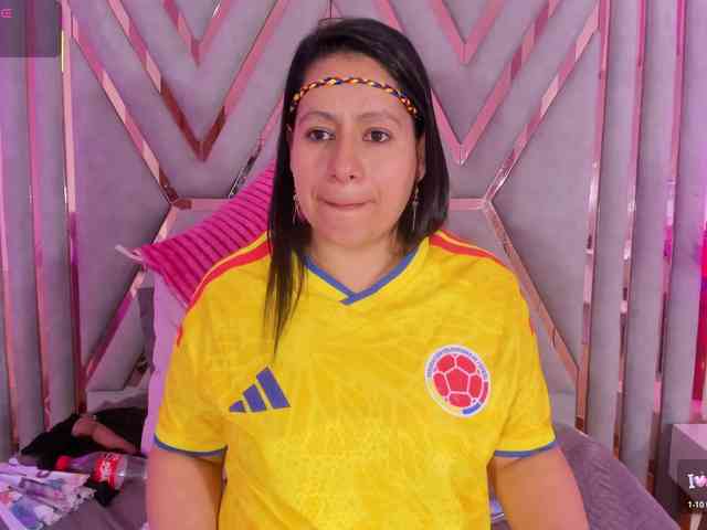 adri-rivera webcam