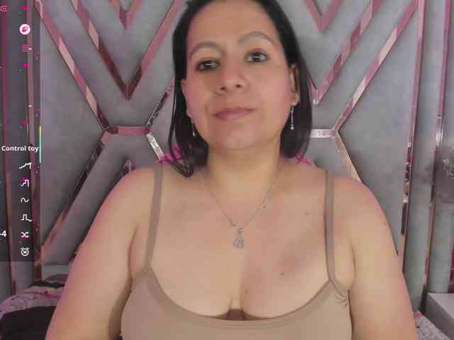 adri-rivera webcam