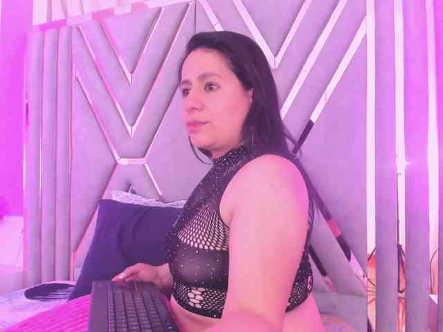 adri-rivera webcam