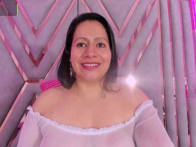 adri-rivera webcam