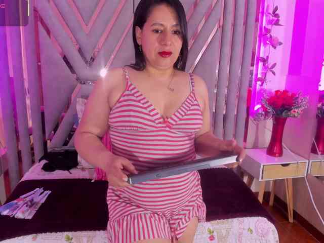 adri-rivera webcam