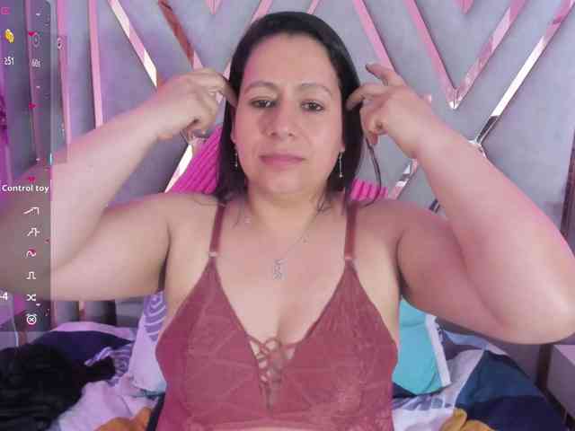 adri-rivera webcam