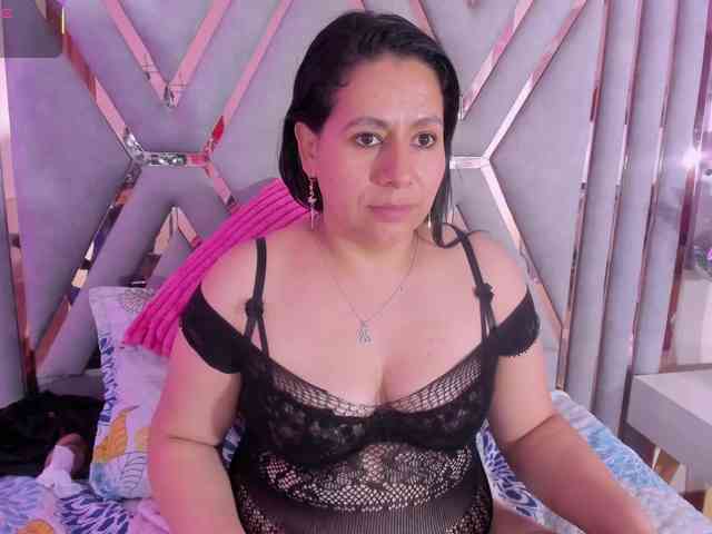 adri-rivera adri-rivera