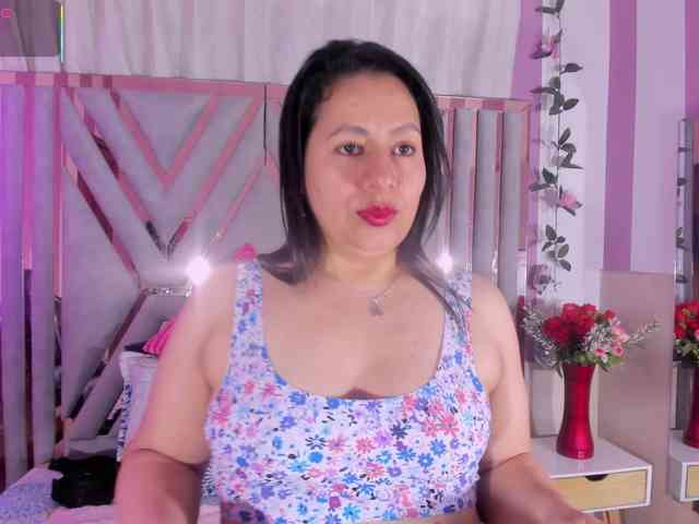 adri-rivera webcam