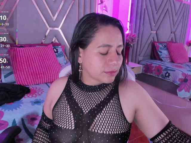 adri-rivera webcam