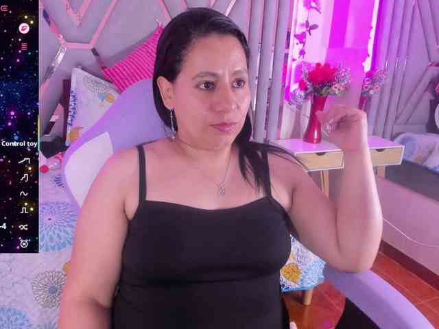 adri-rivera webcam