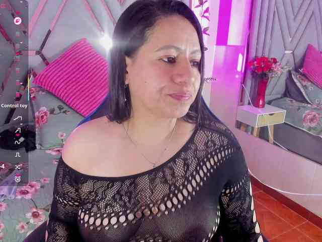 adri-rivera webcam