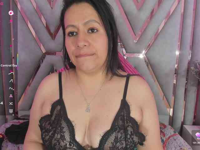 adri-rivera webcam