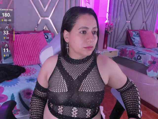 adri-rivera webcam