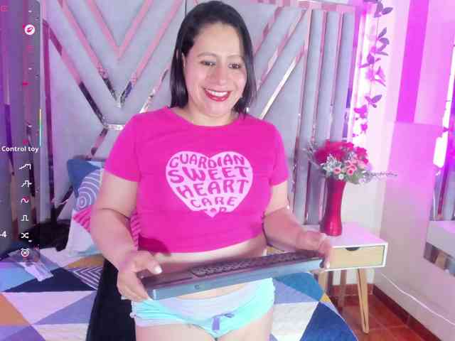adri-rivera webcam