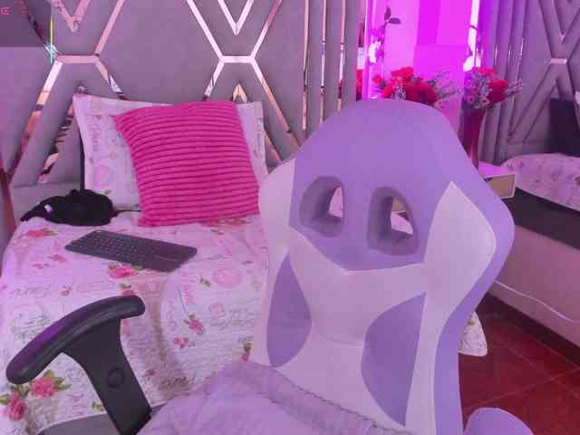 adri-rivera webcam
