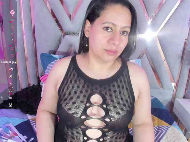adri-rivera webcam