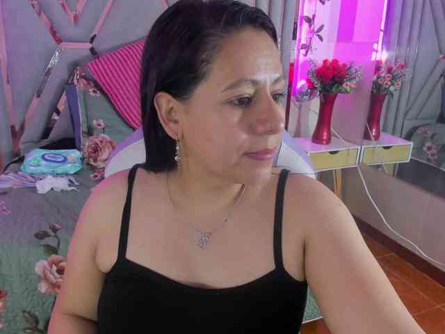 adri-rivera webcam