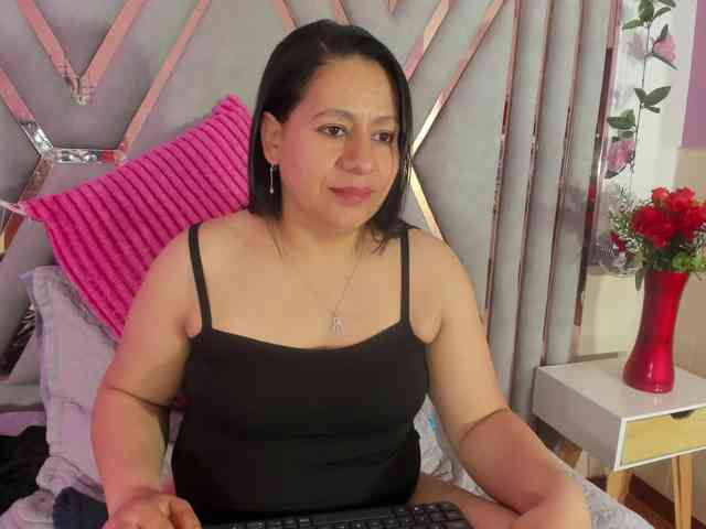 adri-rivera webcam