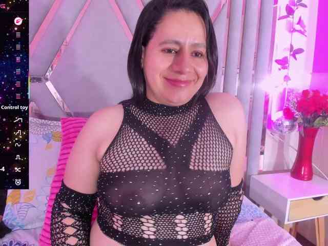 adri-rivera webcam