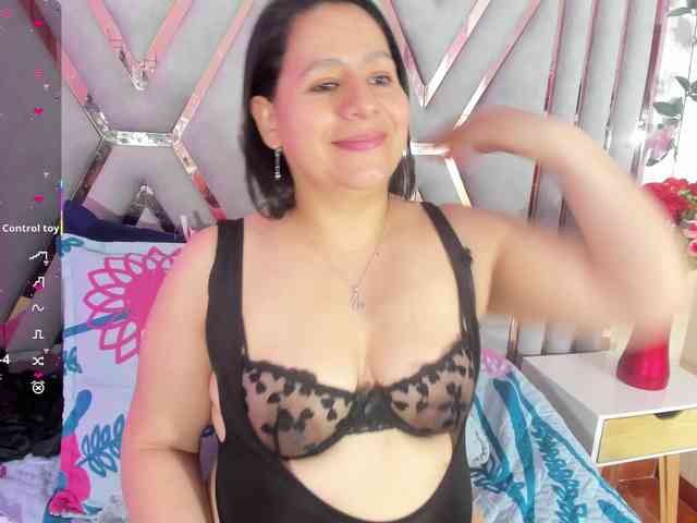 adri-rivera webcam