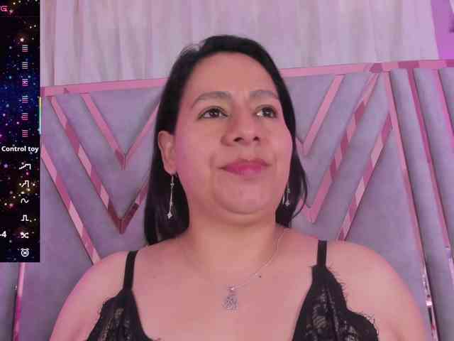 adri-rivera webcam