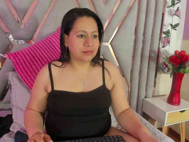 adri-rivera webcam