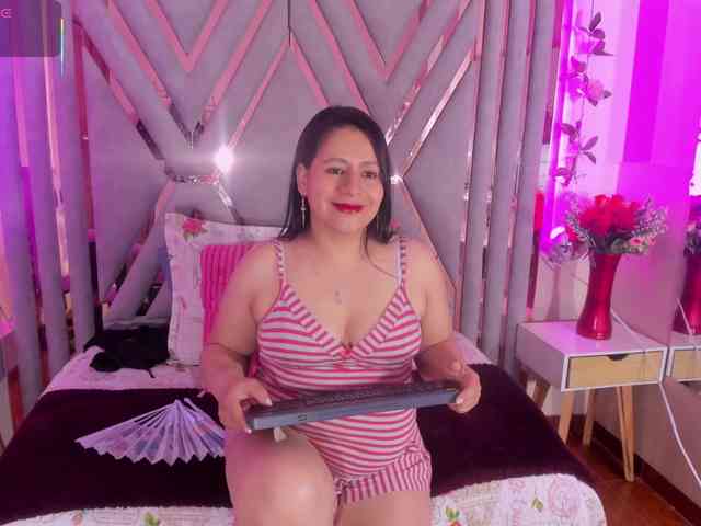 adri-rivera webcam