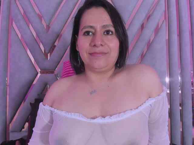 adri-rivera webcam