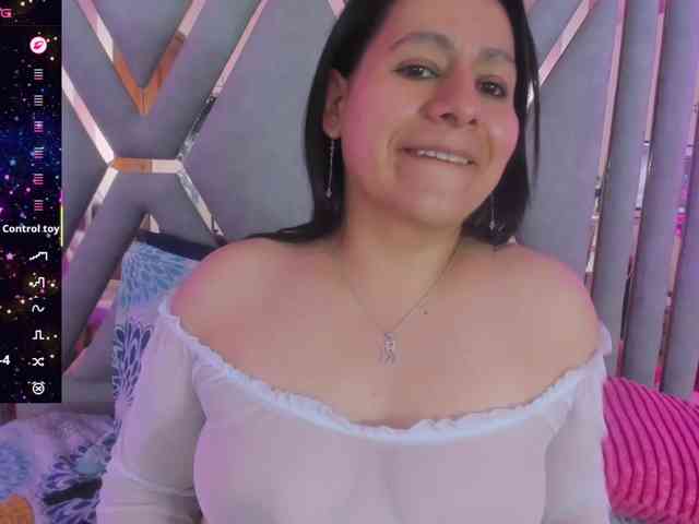 adri-rivera webcam