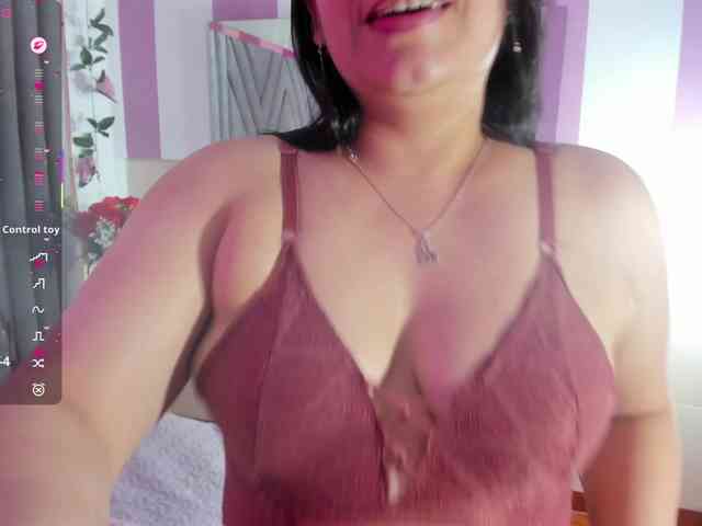adri-rivera webcam